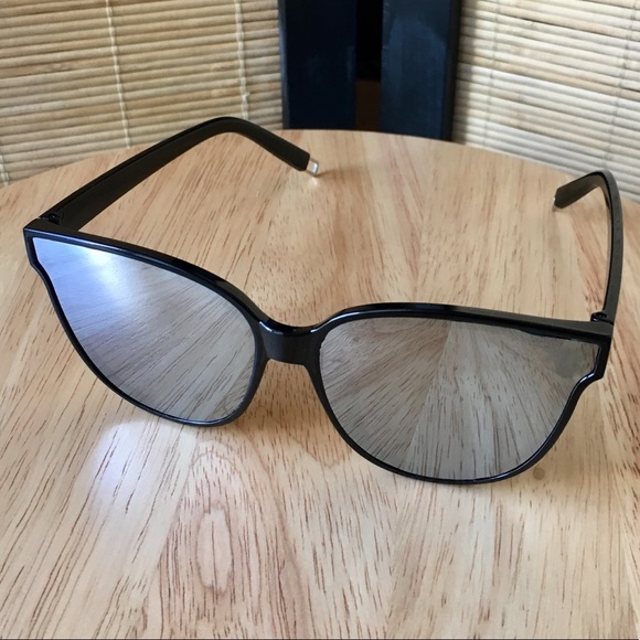 Reflective New Design Sunglasses - Picture 2 of 8